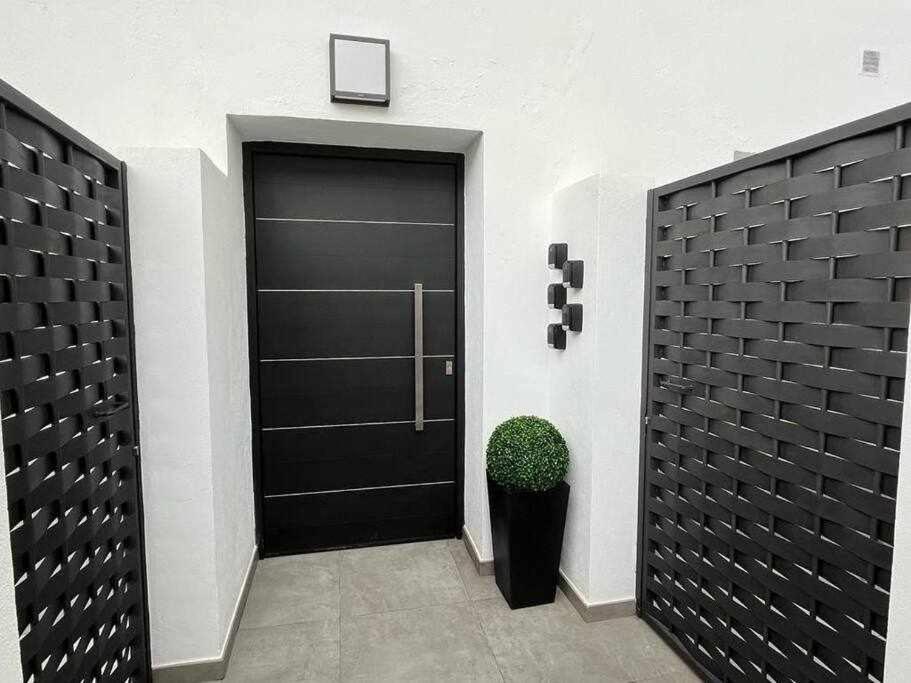 XXI E Apartamentos Morales & Arnal Ronda Luaran gambar